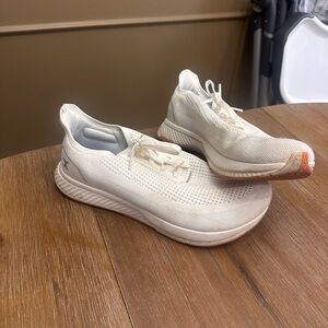 Flux Footwear Adapt Runner - Men’s 10.5 White with Gum bottom